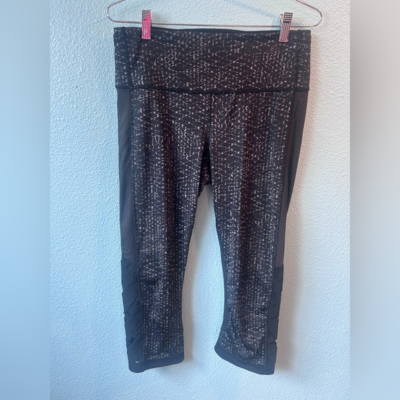 Lululemon Athletica Black Patterned Leggings - Picture 1 of 4